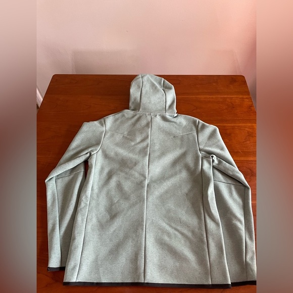 Nike Men’s Tech Fleece Full Zip Hoodie (Green) New with Tags [DR9150-361] - Picture 5 of 5